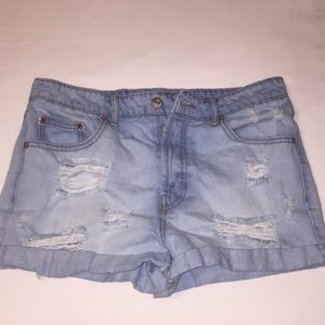 Distressed light wash shorts